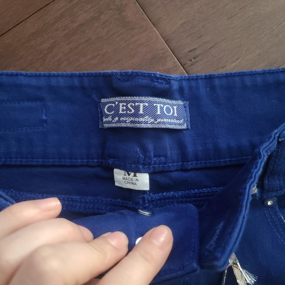 Shorts - Picture 4 of 5